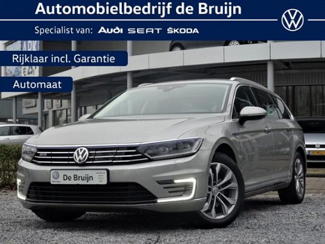 Volkswagen Passat Variant - Highline GTE 218pk 14% Bijtelling (LED, Camera, Navi, Parkassist, Side-a - 1