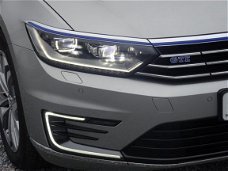 Volkswagen Passat Variant - Highline GTE 218pk 14% Bijtelling (LED, Camera, Navi, Parkassist, Side-a