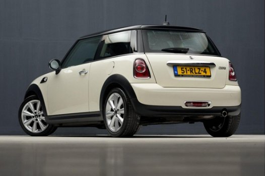 Mini Mini Cooper - 1.6 10 Years II Chilli Edition Sport (NAVIGATIE, LEDER, SPORTSTOELEN, DUAL TONE L - 1