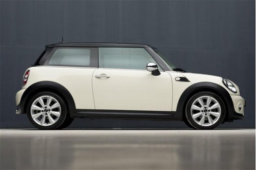 Mini Mini Cooper - 1.6 10 Years II Chilli Edition Sport (NAVIGATIE, LEDER, SPORTSTOELEN, DUAL TONE L - 1