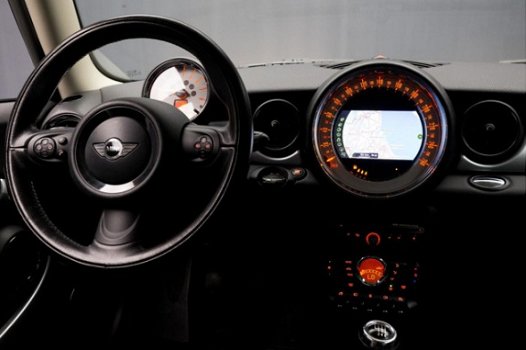 Mini Mini Cooper - 1.6 10 Years II Chilli Edition Sport (NAVIGATIE, LEDER, SPORTSTOELEN, DUAL TONE L - 1