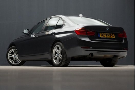 BMW 3-serie - 320i High Executive Luxury Automaat (SCHUIFDAK, GROOT NAVI, LEDER, XENON, LM VELGEN, C - 1