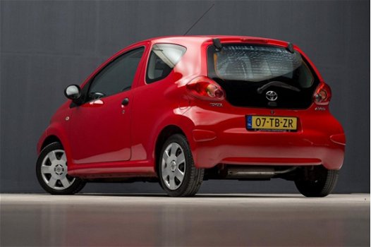 Toyota Aygo - 1.0-12V Sport (AUX, SPORTSTOELEN, NIEUWE APK, AUDIO INSTALATIE, NIEUWSTAAT) - 1