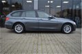 BMW 3-serie Touring - 318D High Executive | Dealer Onderhouden | Xenon | Navigatie | - 1 - Thumbnail