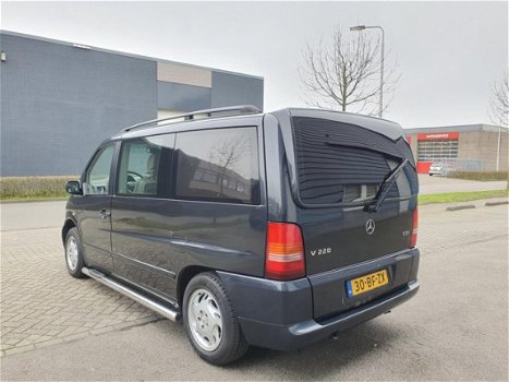 Mercedes-Benz V-klasse - V 220 CDI Trend ROLSTOELLIFT, AIRCO, CRUISE, NAVI, LEDER, 2 X SLEUTELS - 1