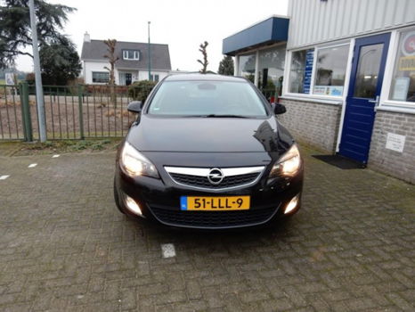 Opel Astra - 1.4 Turbo Sport 140 pk Trekhaak afneembare kogel en Navi - 1