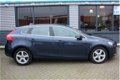 Volvo V40 - 1.6 D2 OCEAN RACE BUSS PANODAK LEDER EEN TOPPER - 1 - Thumbnail