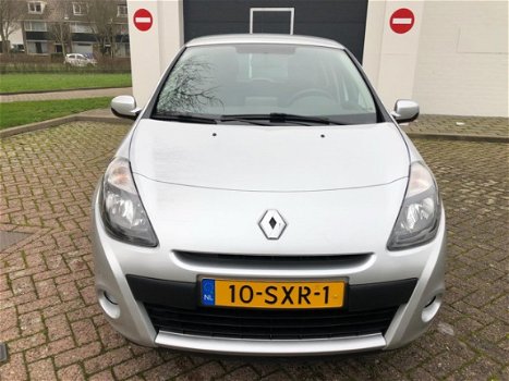 Renault Clio - 1.2 Collection Dealer onderhouden/Navi/Airco/Cruise-Control/Nap/Apk/Lmv/CV/Cd - 1