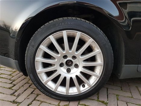 Audi A4 Avant - 2.0 Lichtmetalen Velgen 17 INCH | Trekhaak| NIEUWE APK - 1