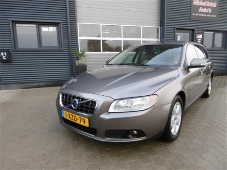 Volvo V70 - 1.6D DRIVe Kinetic Airco Clima Cruise Control - 1