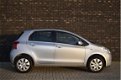 Toyota Yaris - 1.0 VVTi + 5-deurs / airco / electrische ramen voor - 1 - Thumbnail