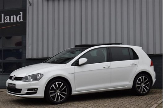 Volkswagen Golf - 1.4 TSI Highline 140 Pk DSG7 Panorama Park Assist 17 Inch Madrid - 1