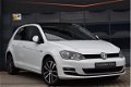 Volkswagen Golf - 1.4 TSI Highline 140 Pk DSG7 Panorama Park Assist 17 Inch Madrid - 1 - Thumbnail