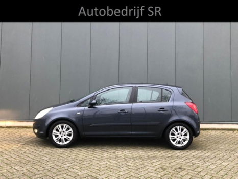 Opel Corsa - 1.4-16V Cosmo Airco / Half leer / Navi / Nap - 1