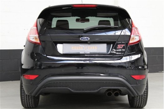 Ford Fiesta - 1.6 182pk ST2 Style pack |keyless|stoelverwarming|Sony| - 1
