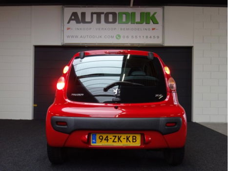 Peugeot 107 - 1.0-12V XS Red&Black Edition *NIEUWSTAAT - 1