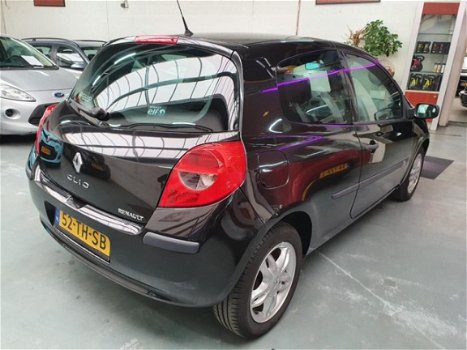 Renault Clio - 1.2-16V Expression /AIRCO/APK - 1