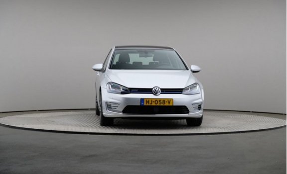 Volkswagen Golf - 1.4 TSI GTE Executive+, INCL. BTW, ACC, Keyless, Panodak, Trekhaak - 1