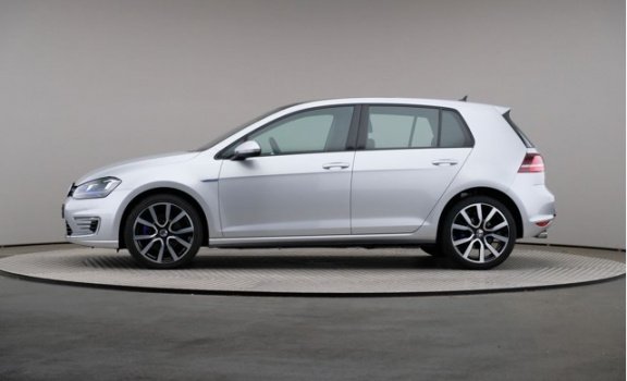 Volkswagen Golf - 1.4 TSI GTE Executive+, INCL. BTW, ACC, Keyless, Panodak, Trekhaak - 1