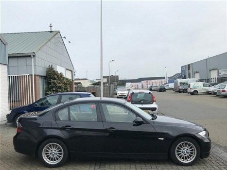 BMW 3-serie - 318d Executive Cruise/ Leer/ MFC/ NAP/ APK - 1