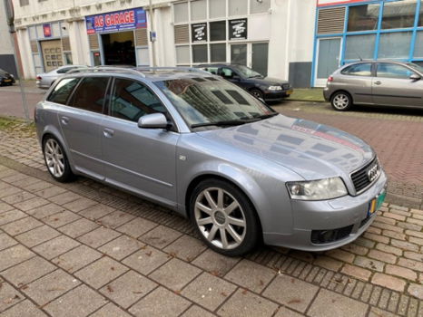 Audi A4 Avant - 2.5 TDI quattro Pro Line - 1