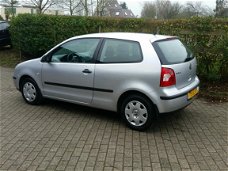 Volkswagen Polo - 1.4 16V 75pk