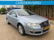 Volkswagen Passat - 2.0 TDI 140pk Highline *CLIMA *LEER *NAV - 1 - Thumbnail