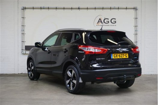 Nissan Qashqai - 1.5 dCi Connect Edition Navigatie. Panorama Dak. Trekhaak - 1