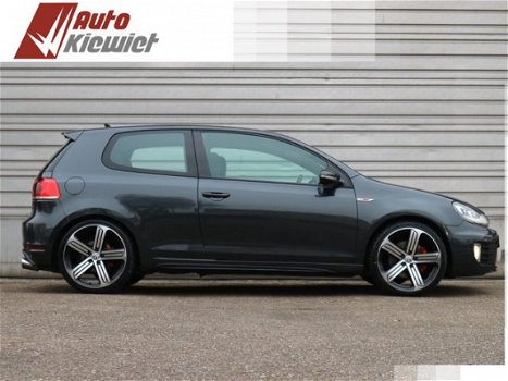 Volkswagen Golf - 2.0 GTI /NAP/Navi Groot/19 inch/Xenon/PDC 2x - 1