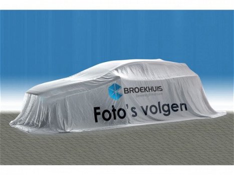 Volvo V70 - 1.6 T4 Limited Edition | Xenon / Trekhaak / PDC achter / Elektrische achterklep / Stoelv - 1