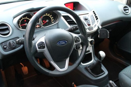 Ford Fiesta - 1.4 96PK TITANIUM 5DRS X-PACK | TREKHAAK | CRUISE CONTROL | CLIMATE CONTROL | VOORRUIT - 1