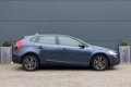 Volvo V40 - T2 Nordic+ Navigatie| Bluetooth| LED| PDC| Cruise Control - 1 - Thumbnail