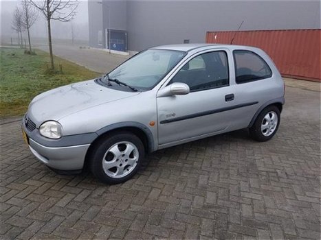 Opel Corsa - 1.2i-16V Sport Cool - 1