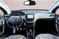 Peugeot 2008 - 1.6 VTi 120pk Féline | Navi | Climate | Panoramadak | Trekhaak - 1 - Thumbnail