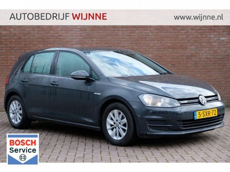 Volkswagen Golf - 1.6 TDi 110pk 5-drs Trendline | Airco | Cruise | Trekhaak - 1