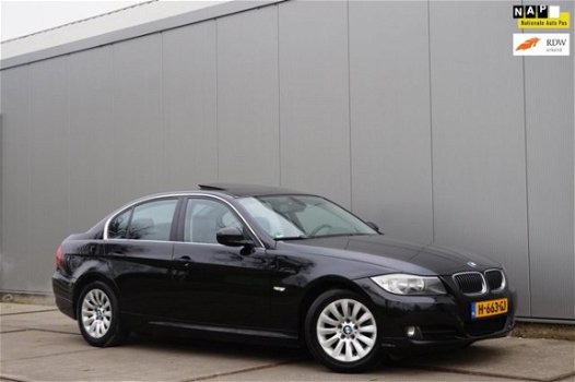 BMW 3-serie - 325i High Executive | Leer | Automaat | Schuifdak | Trekhaak | 1e Eigenaar - 1