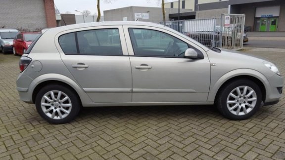 Opel Astra - 1.8 Temptation - Nieuwe distributieriem - 158.880 KM - NAP - 1