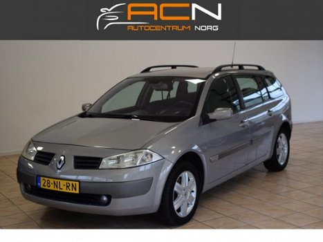 Renault Mégane Grand Tour - 1.6-16V Privilège Comfort - 1