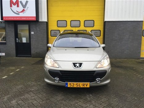 Peugeot 307 SW - 2.0-16V Pack - 1