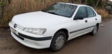 Peugeot 406 - SR 1.8 saloon