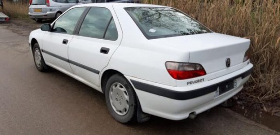 Peugeot 406 - SR 1.8 saloon - 1