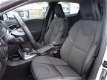 Volvo V40 Cross Country - 1.6 T4 Momentum 180pk Navigatie Clima Cruise NL-geleverd NIEUWSTAAT - 1 - Thumbnail