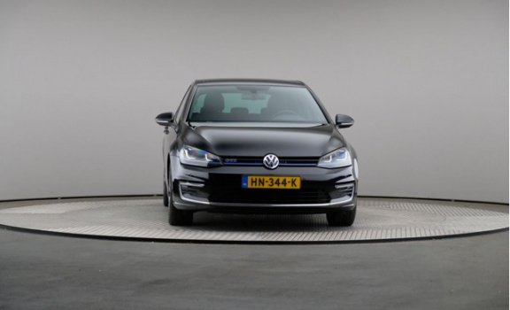 Volkswagen Golf - 1.4 TSI GTE 7% Bijtelling, Automaat, LED, Leder, Navigatie, Panoramadak - 1