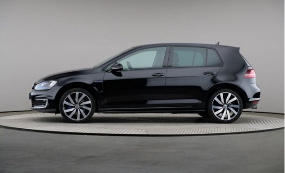 Volkswagen Golf - 1.4 TSI GTE 7% Bijtelling, Automaat, LED, Leder, Navigatie, Panoramadak - 1