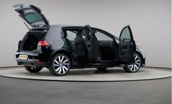 Volkswagen Golf - 1.4 TSI GTE 7% Bijtelling, Automaat, LED, Leder, Navigatie, Panoramadak - 1