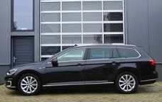 Volkswagen Passat Variant - 1.4T GTE Highline LEER/PANORAMA/TREKHAAK