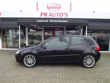 Volkswagen Golf - 1.6 FSI Trendline AIRCO / NW APK 17-02-2021 - 1