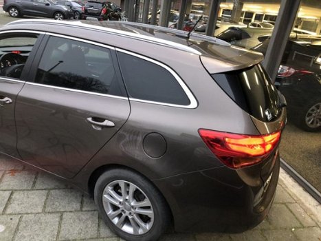 Kia Cee'd - 1.4 CVVT // NAVI // CLIMATE // LMV - 1