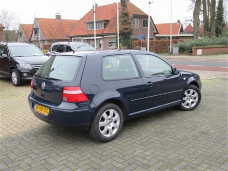 Volkswagen Golf - 2.0 - 1