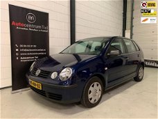 Volkswagen Polo - 1.4-16V * AUTOMAAT * Airco * 5 DRS